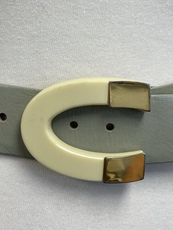 Vintage St. John Green Leather Horseshoe Buckle Ivory Gold-tone Belt Size 2 / M main image 16